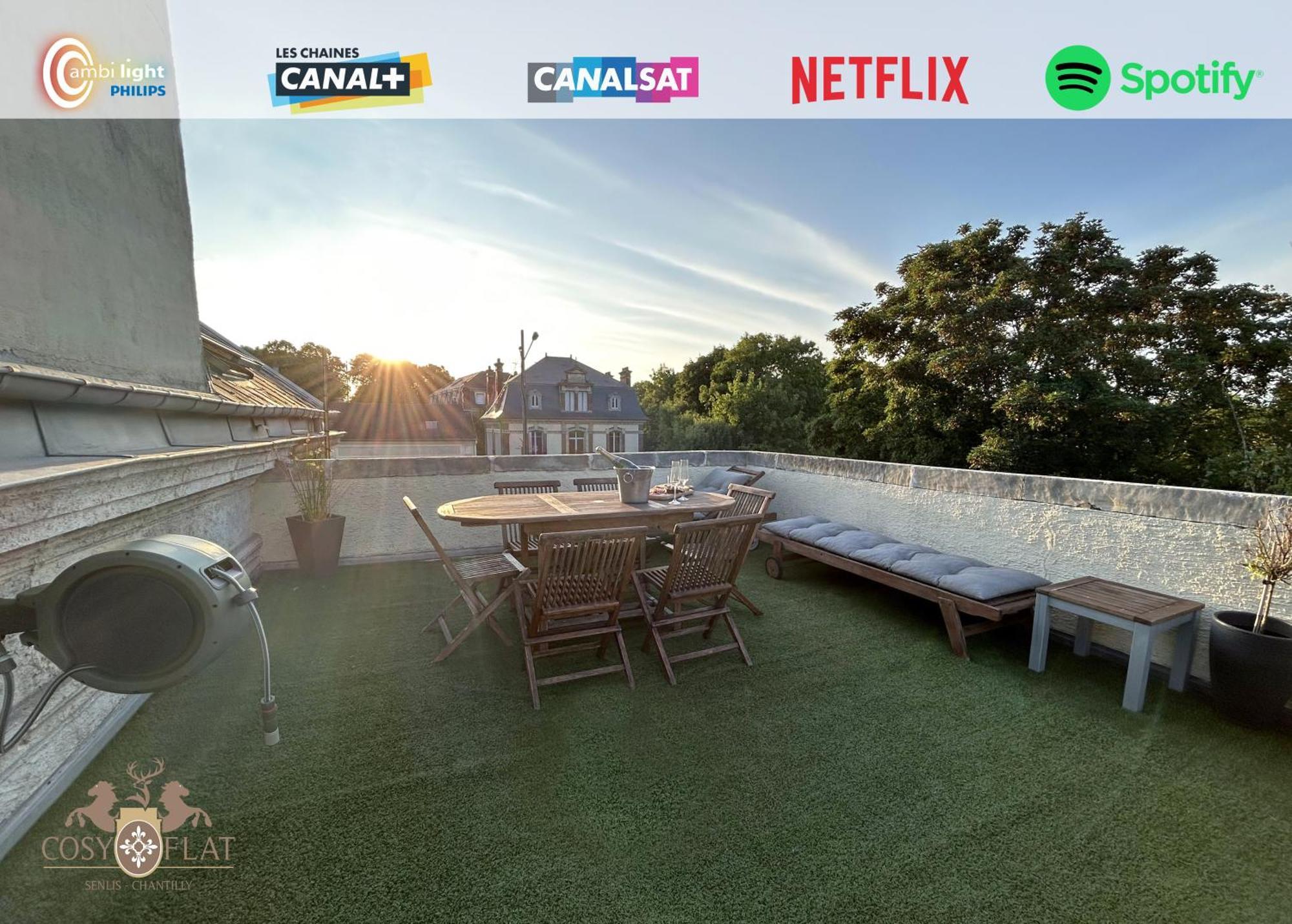 Rooftop - Cosy Flat Centre Senlis Санлис Экстерьер фото